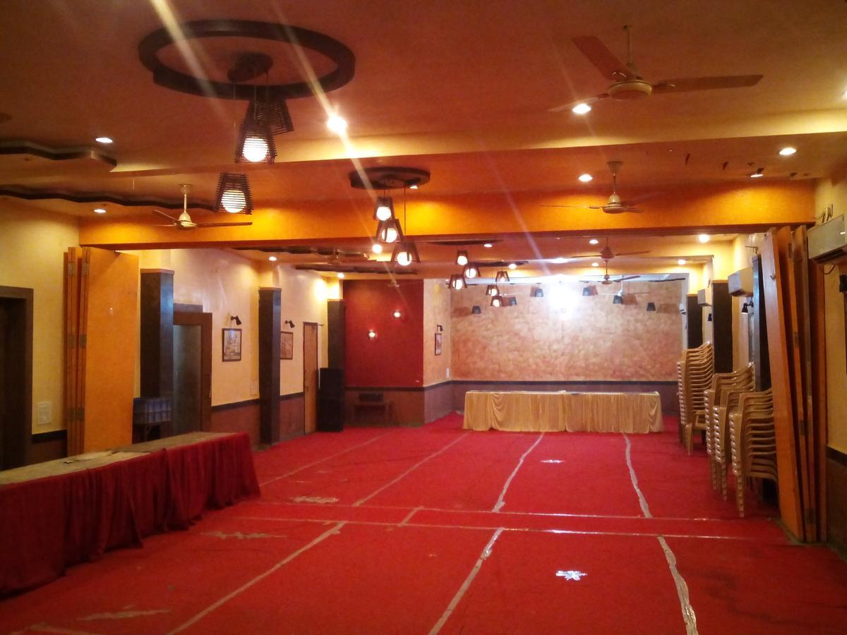 Hotel Shree Sai Shraddha Raigarh Exterior photo